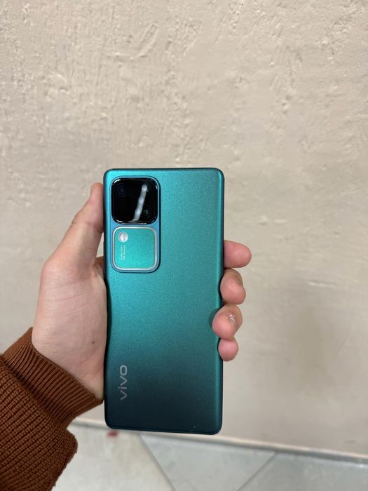 Vivo v30 в идеальный состояние
