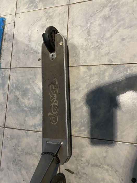 Продам трюковой самокат glober