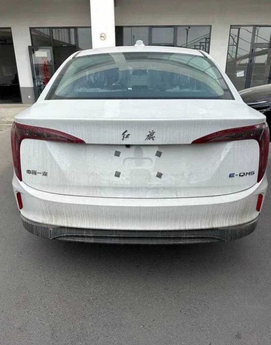 Hongqi eqm5 bo'lib to'lash va naxt