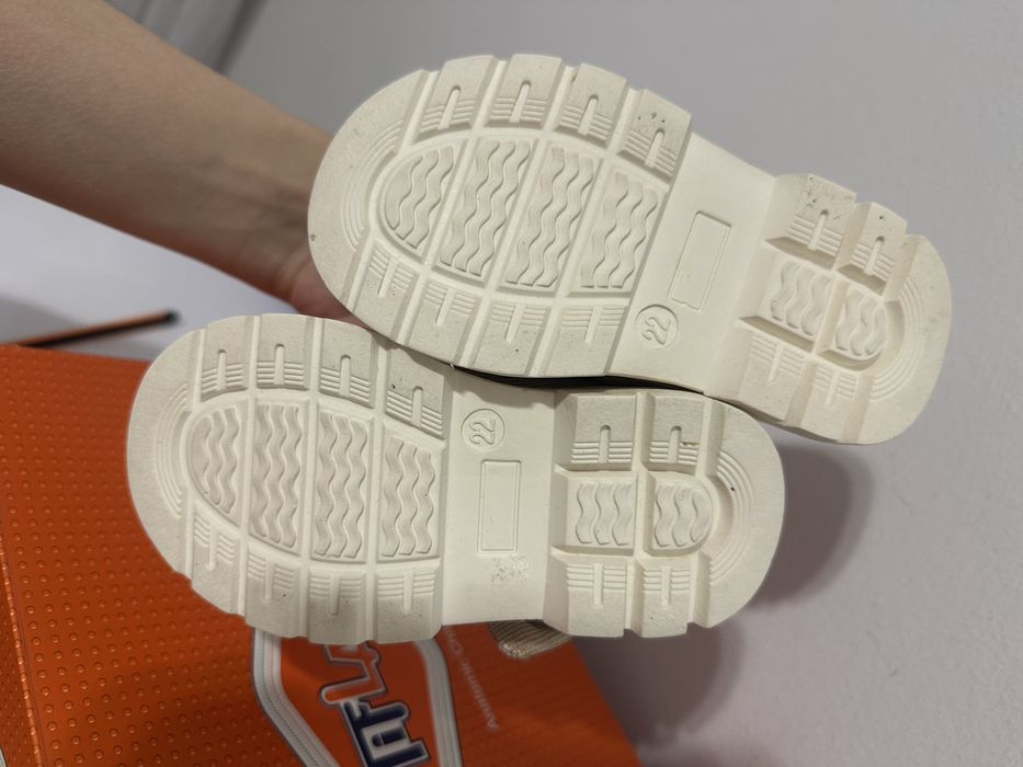 Кроссовки jordans