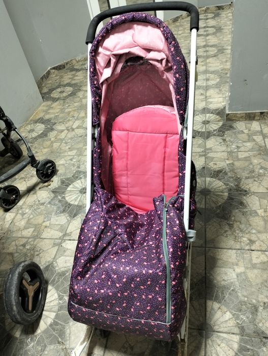 Санки для детей продаем ручки регулируется перед назад.