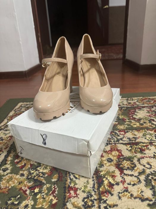 Продам летние туфли