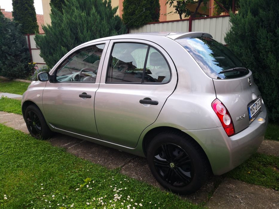 Nissan Micra 2005 , 1240 cm benzină 80 Cp. Sau schimb cu Moto.