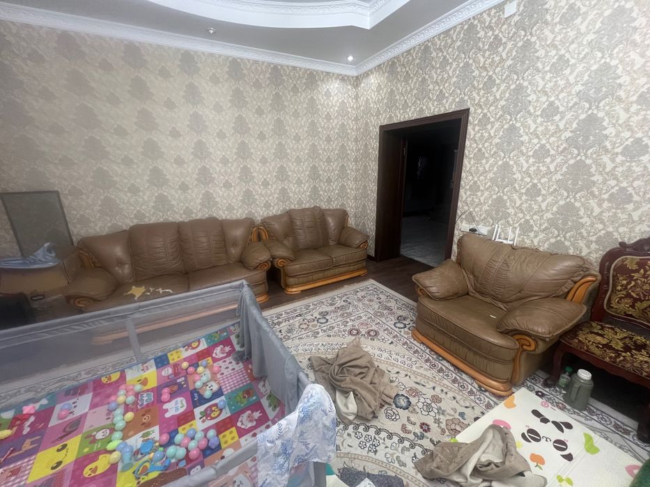 Срочно продам диван