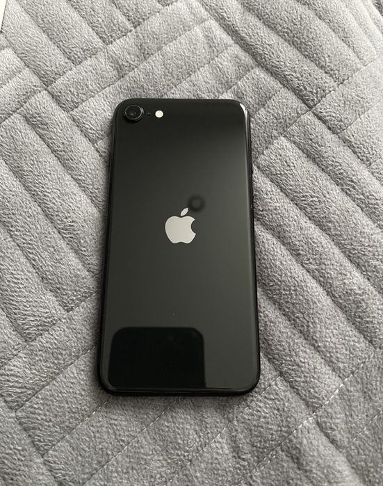 Продам Айфон Se В Хорошем состоянии