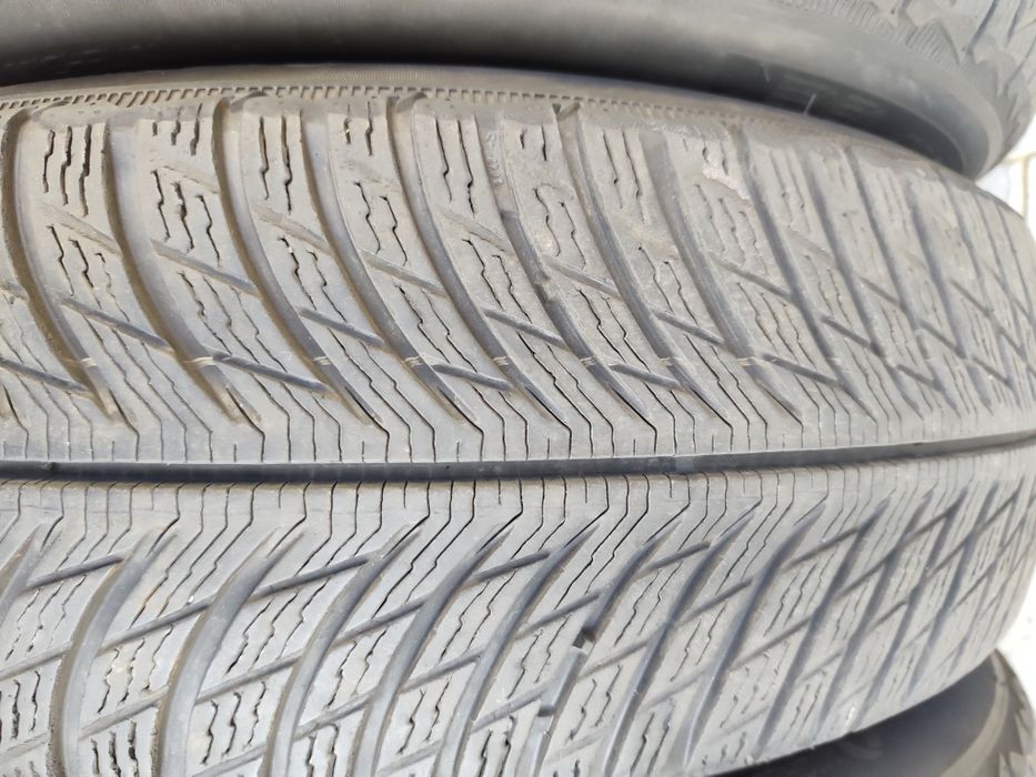 Зимни гуми Michelin 215/65R17  215/65/17
