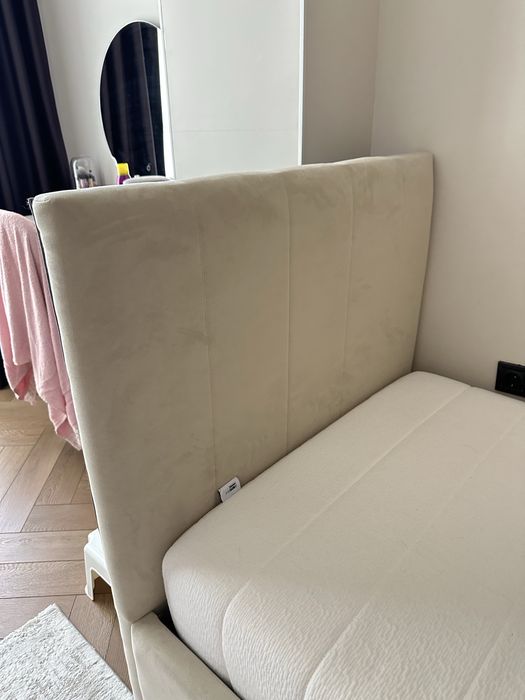 Продам кровать с матрасом