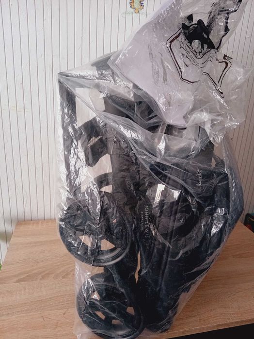 JOHN LEWIS нова лятна количка