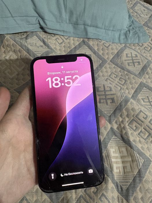 Продам Айфон 12 Про