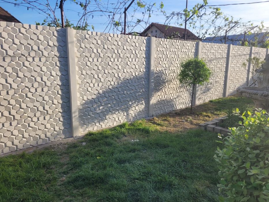 Gard Beton gri sau alb