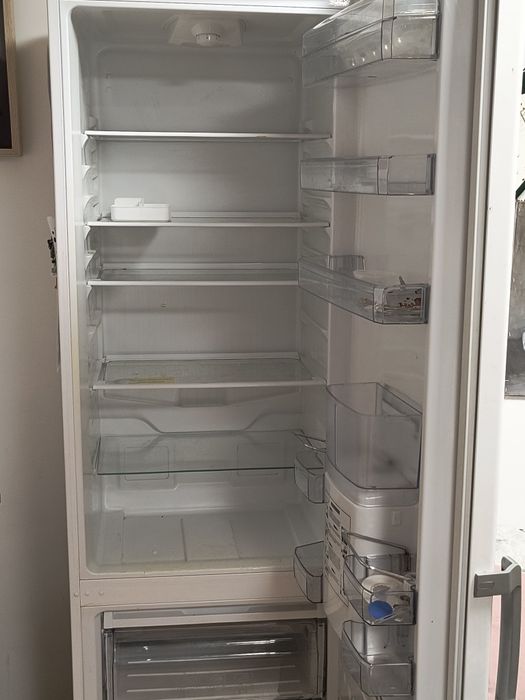 Frigider  Beko - trebuie schimbat freon!!!