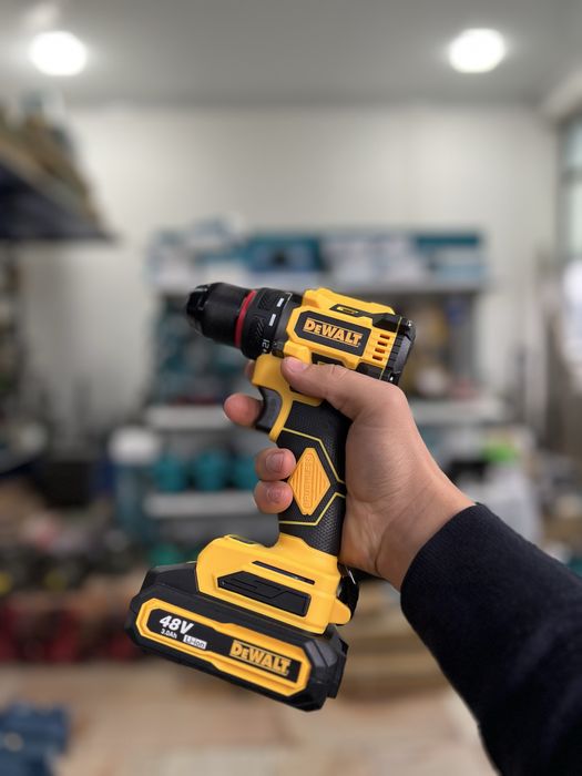 Шруповёрт Makita Bosch DeWalt Crown