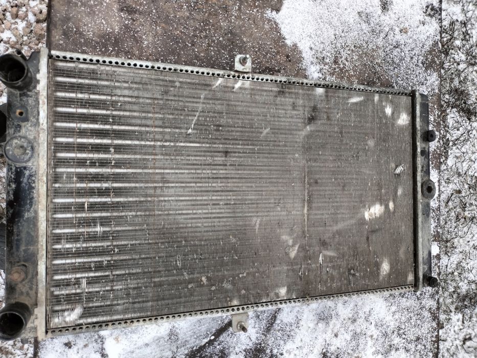 Продам радиатор на ваз 2112