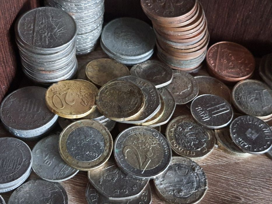 Colecție de monede vechi ( lei, euro, lire)