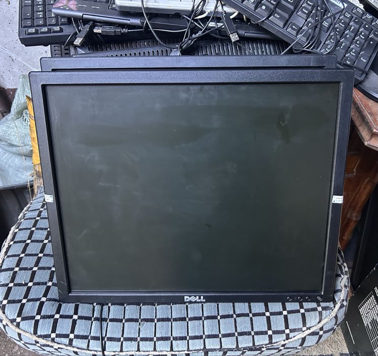 Продам мониторы DELL