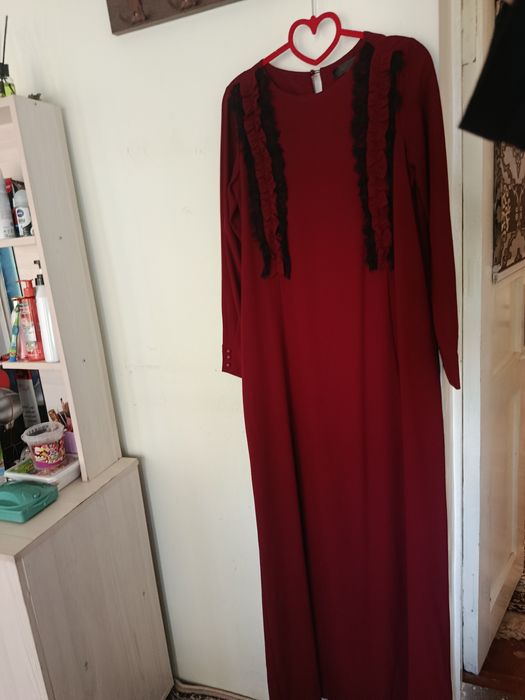 Платье для женщин