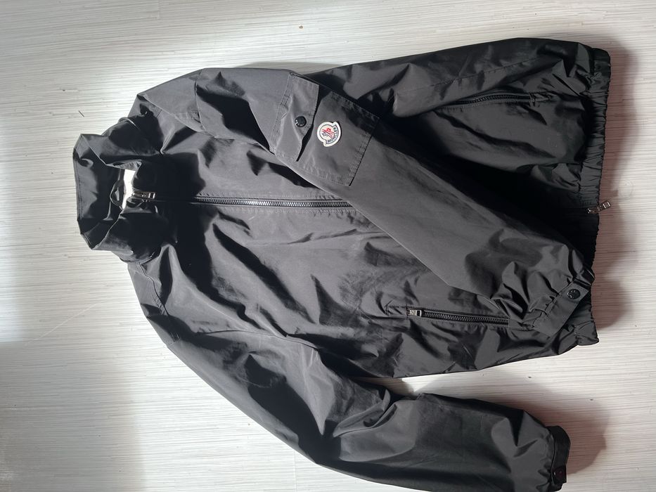 Moncler jacked Moncler ветровка