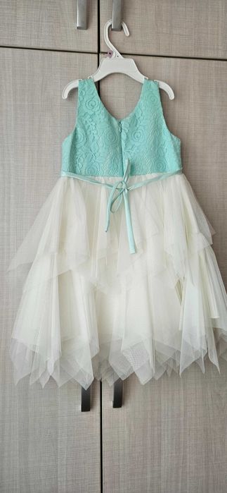 Детска рокля с тюл