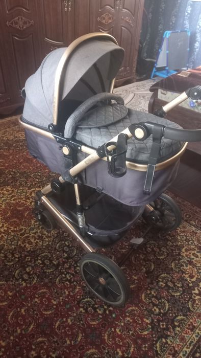 Продам коляску б.у