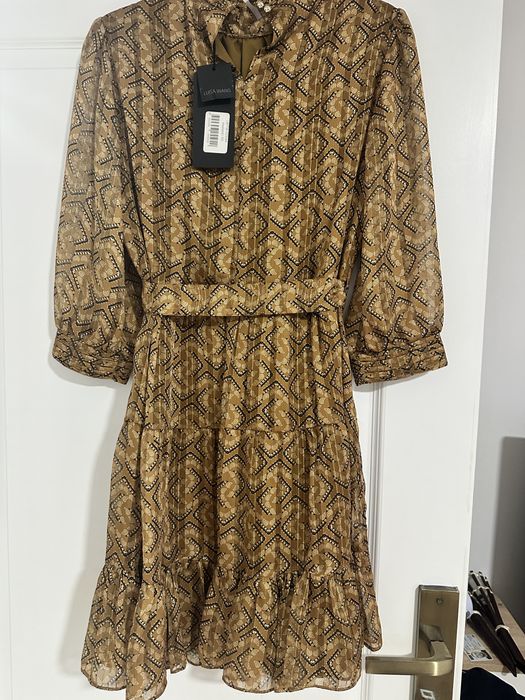 Rochie de zi, noua cu eticheta