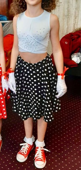 Costum de dans pentru fete