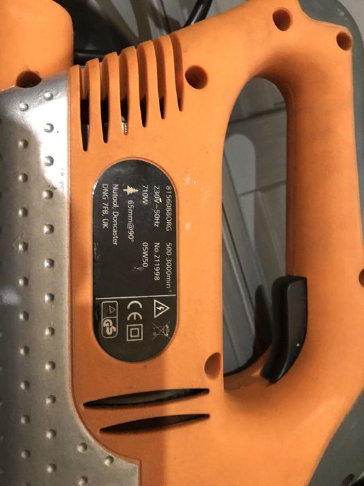 Fierastrau pendular italia 710w Defect