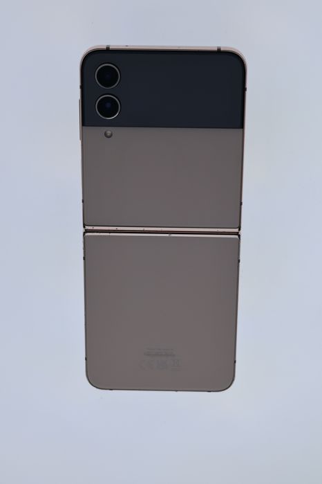 Samsung Galaxy Z Flip4 5G 256 GB-qvm588