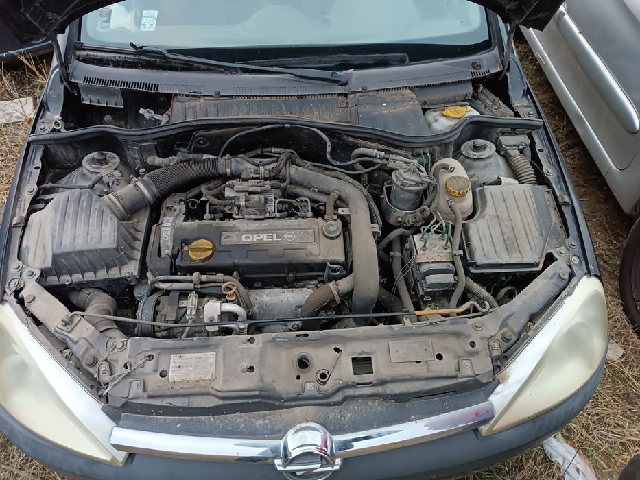 Opel Corsa C 1.7 дизел на Части