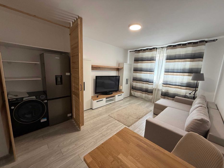 Vand Garsoniera Sibiu Zona buna etaj 1 renovata