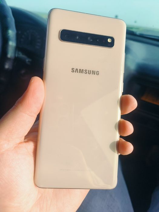 Самсунг S10 5G 256гб состояние хорошее