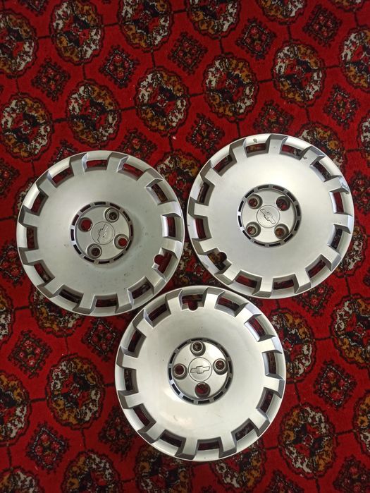 Продаётся Калпак 3 шт  14 р для кобальт.адрес ТТЗ диадора.