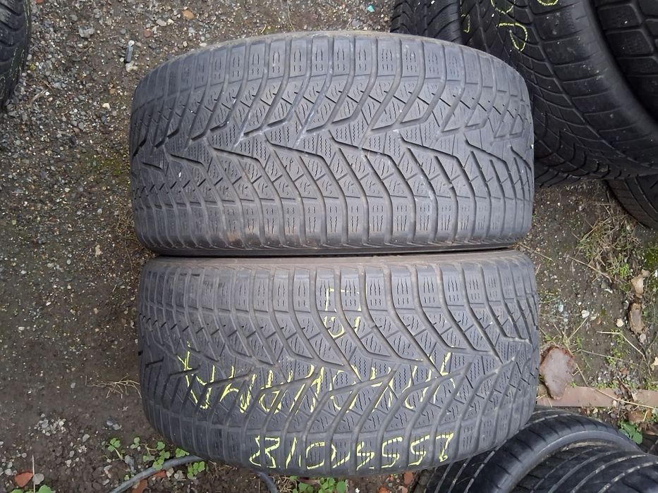 255 40 18 YOKOHAMA 2бр зимни