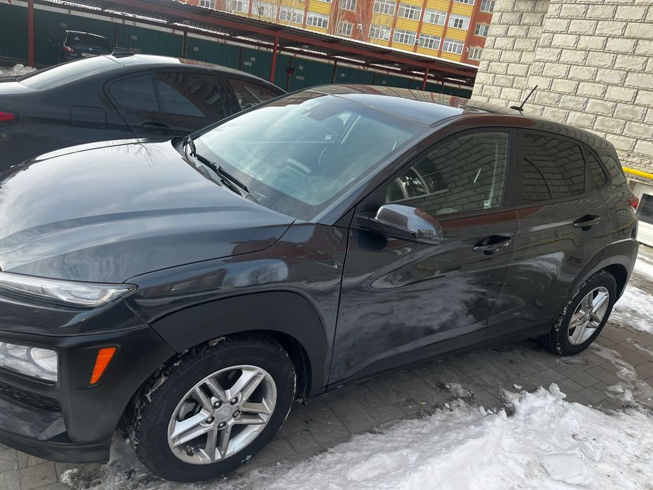 Продам срочно Hyundai kona 2021