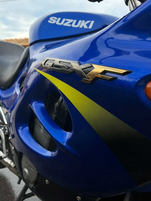 Suzuki GSX 600F