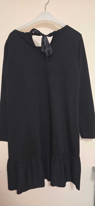 Rochie  neagra cu imprimeu Mickey Mouse.