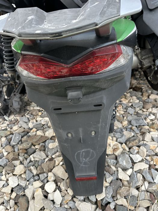 Kawasaki j 300 2021g