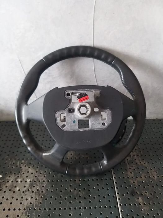 Volan piele in 4 spite cu comenzi ford kuga 2 dm2 cu defecte am513600bh3zhe