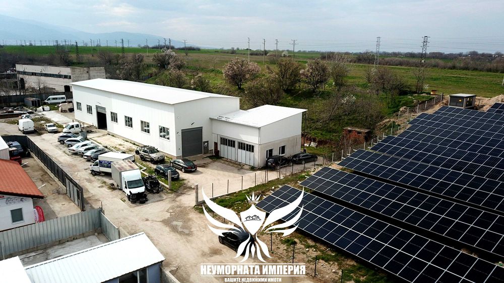 Продавам сервиз/склад и жилищно 200РЗП с 2312кв. двор в гр.Асеновград