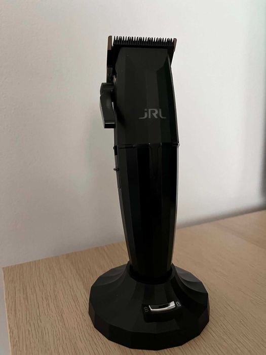 Машинка за подстригване JRL Onyx FF2020C-B