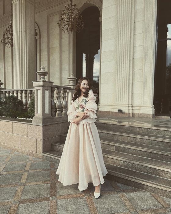 Красивое элегантное платье