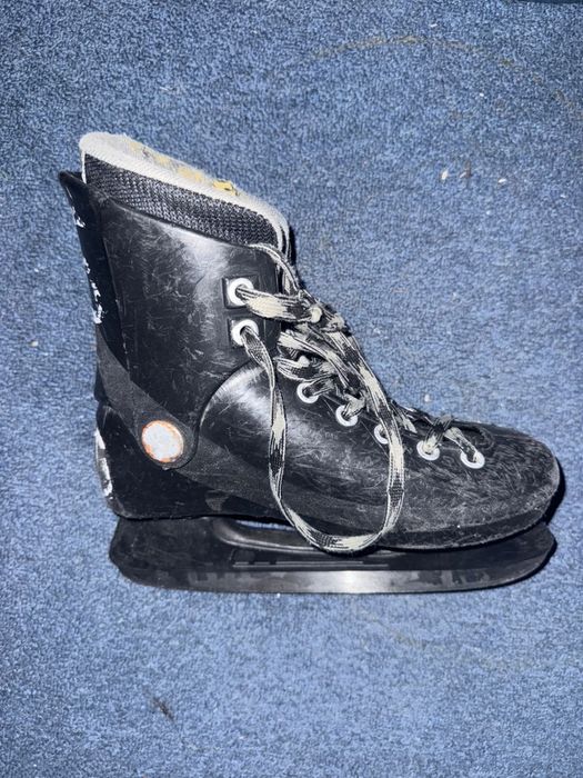 Коньки пластиквый