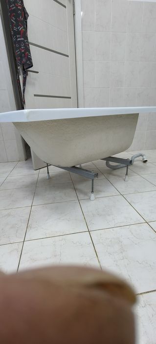 Ванна с опорами в продаже