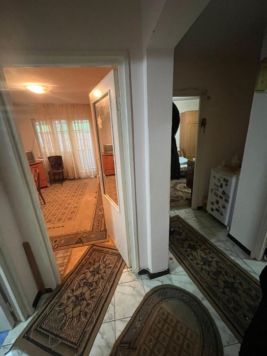 Apartament 3 camere decomandat etaj 4/4, zona vest, bloc fara risc seismic