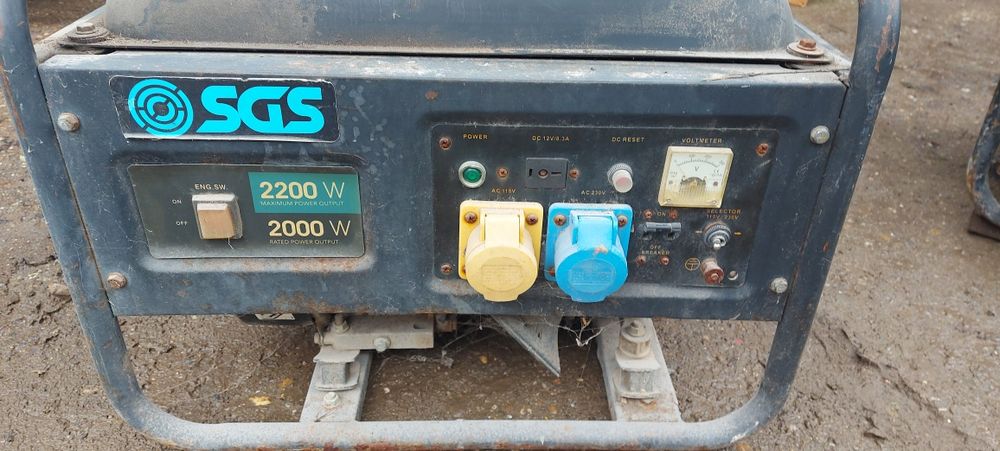 2 generatoare de 2200w