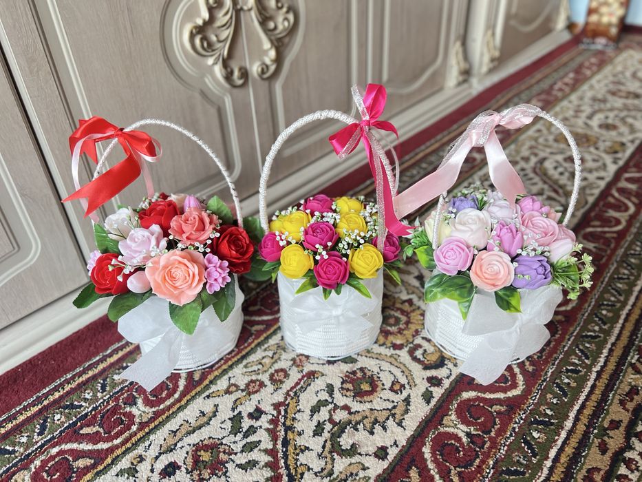 Sovunli gullar bayramga