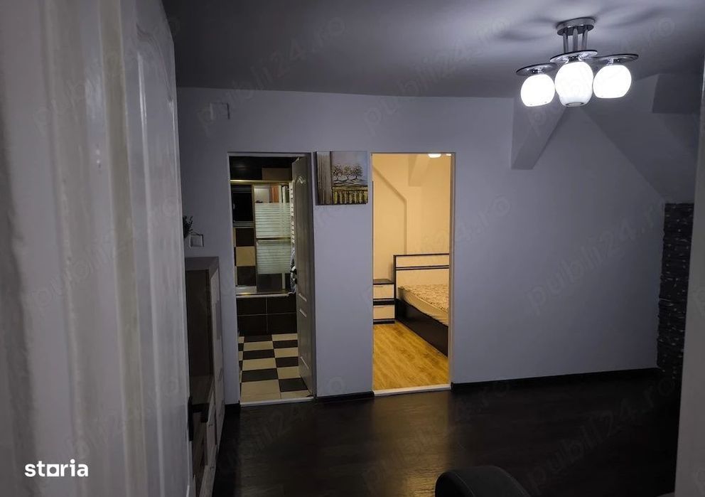 Apartament 3 camere zona Vasile Aron