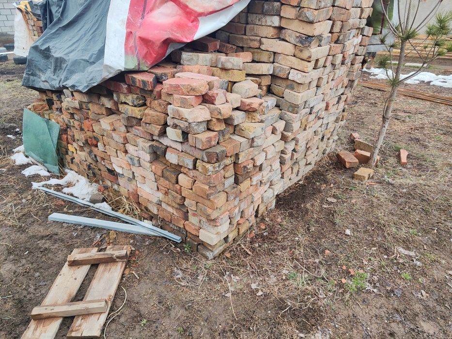 Қызыл кірпіш сатамын