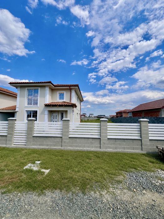 Duplex despartit prin garaj, Mosnita Noua, direct proprietar