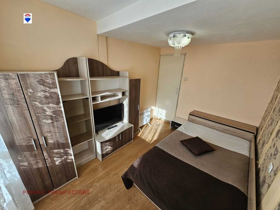 Дава се под наем Двустаен апартамент в Русе, Родина 2 - 44 кв.м за 204 € - Снимка #3