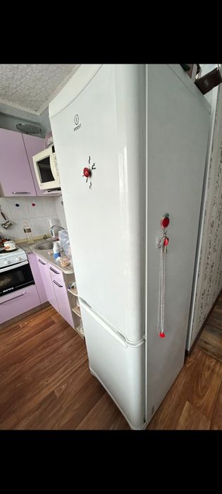 Отдам холодильник